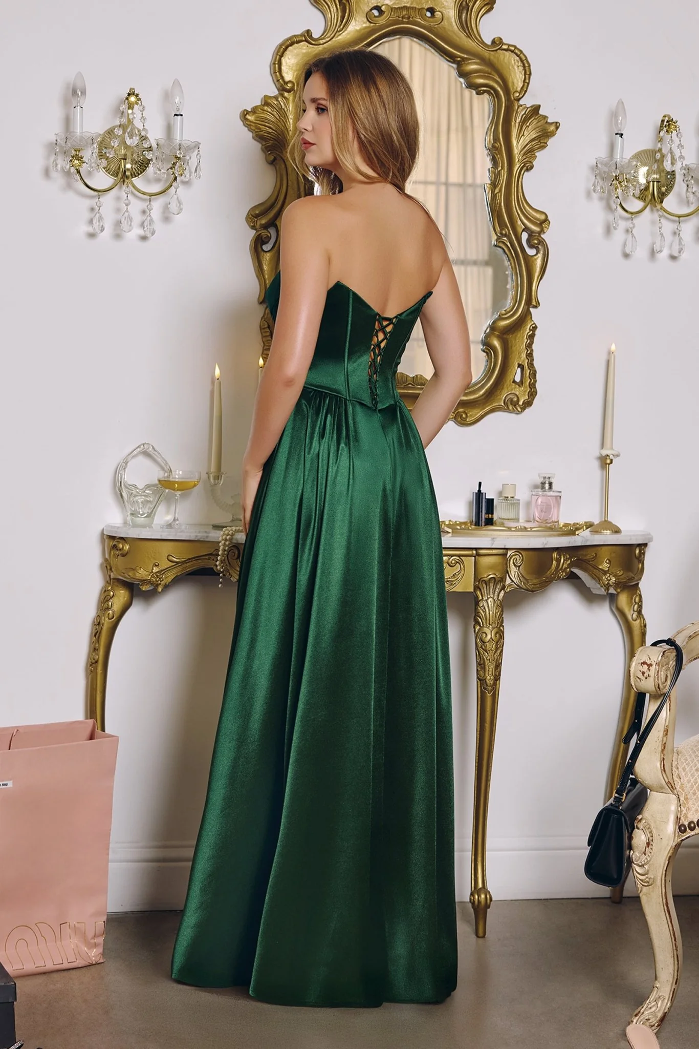 Jessica - T612 - Image 7