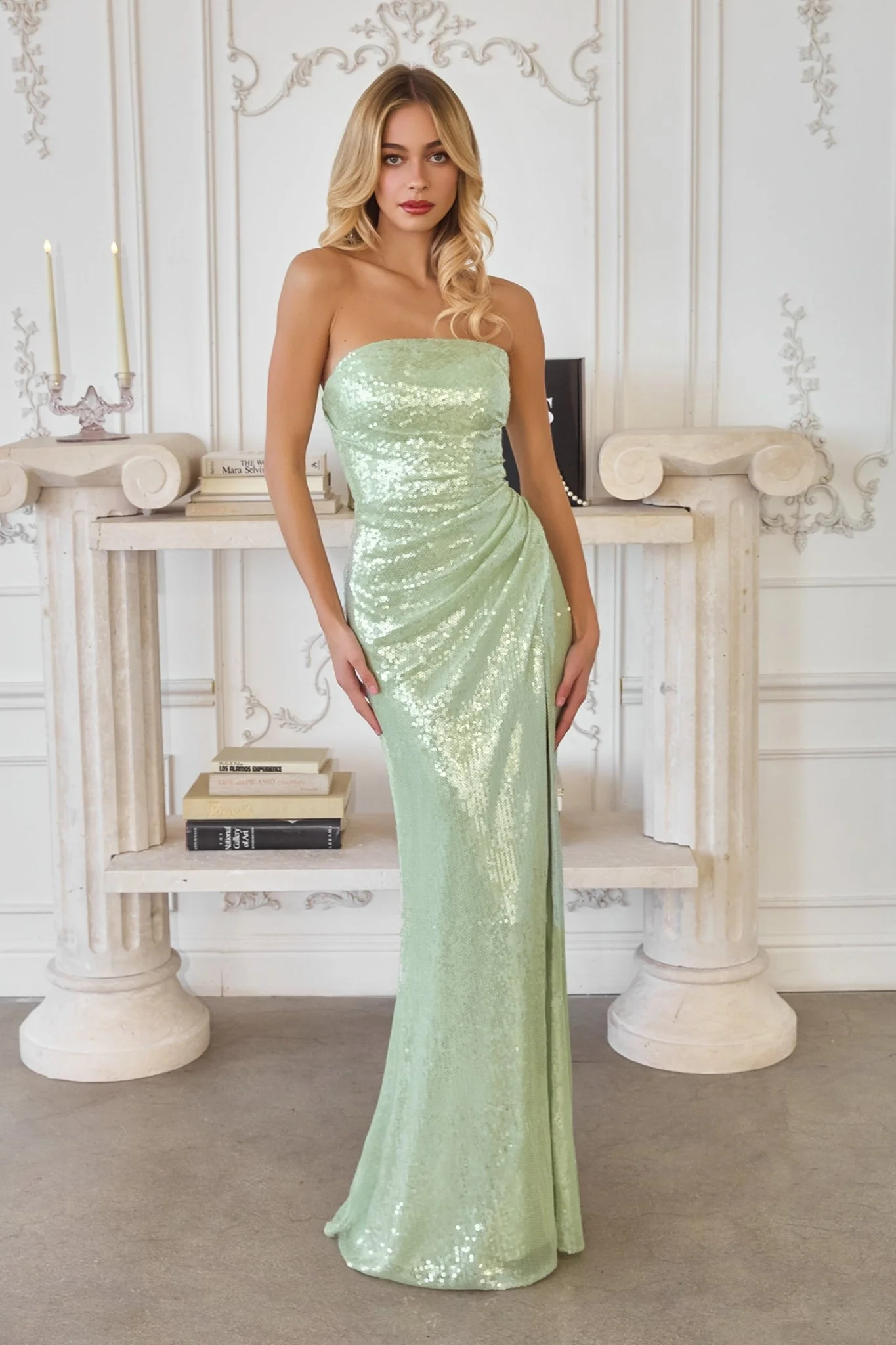 Laura - T724 - Image 6