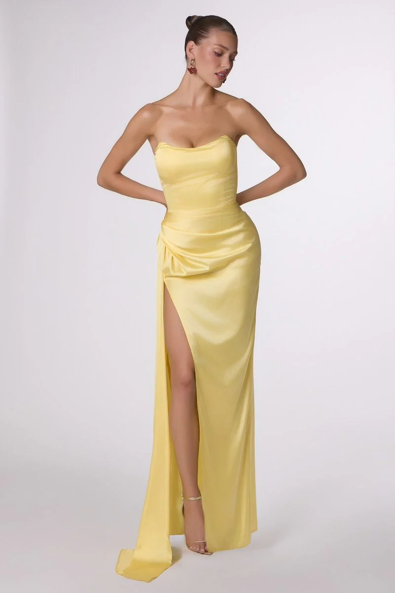 Xiomara - T215 - Image 15